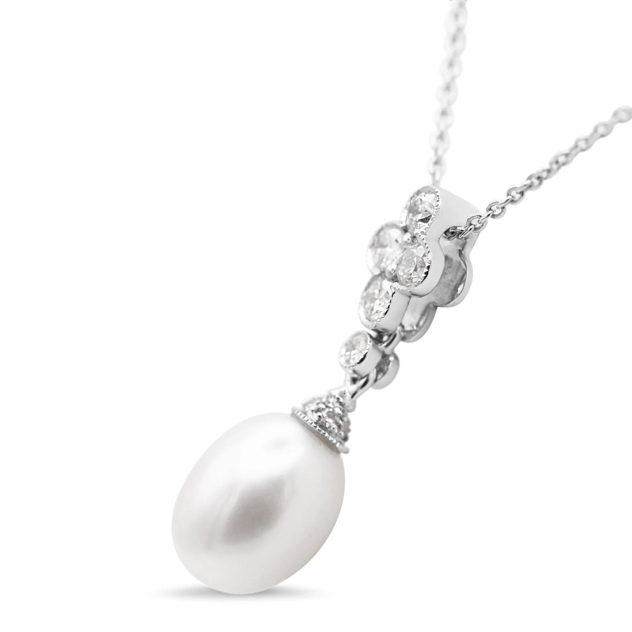 18ct White Gold Diamond & Clustered Pearl Drop Pendant Necklace 17"