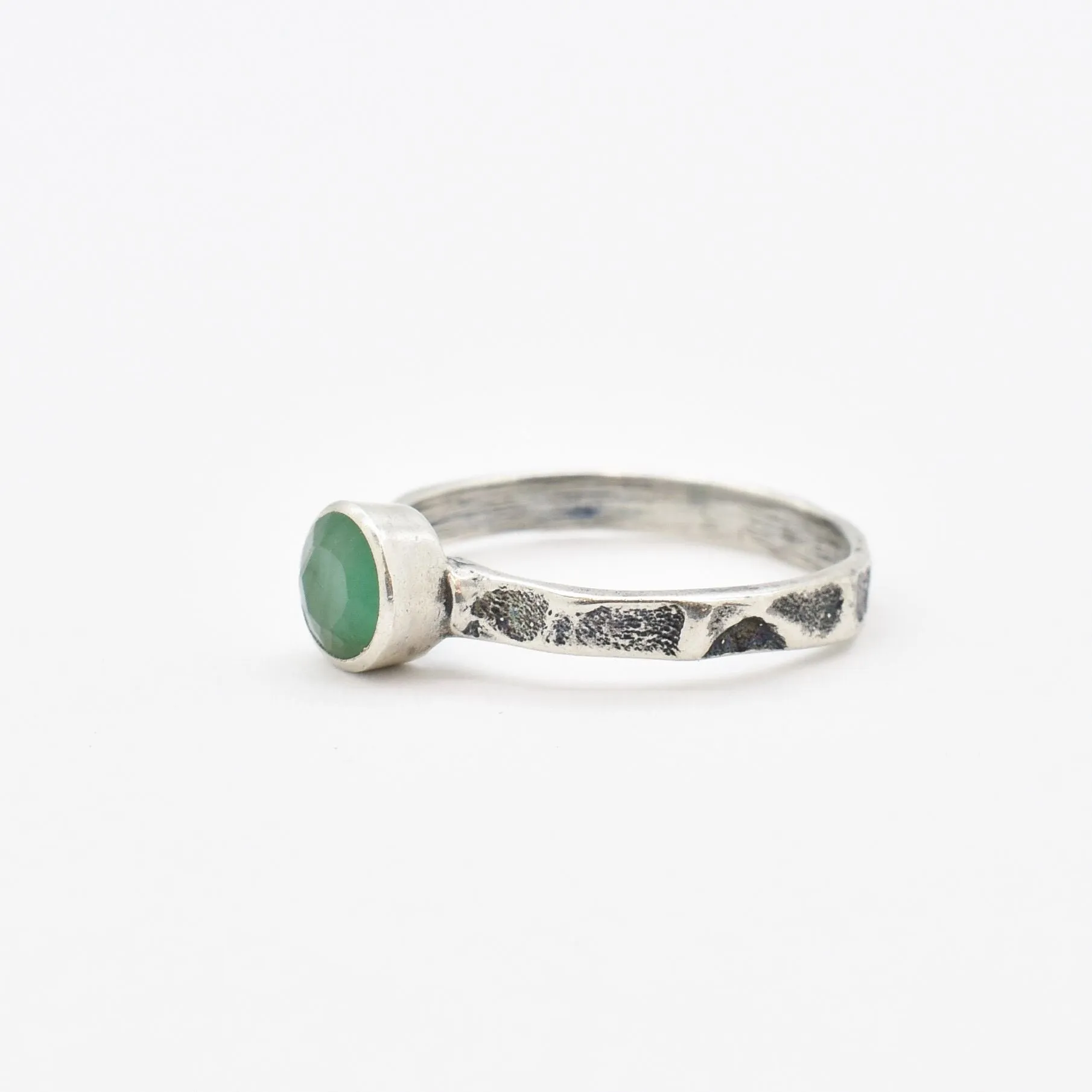 Dainty Emerald Ring - Silver Hammered Band - Emerald Bezel Ring