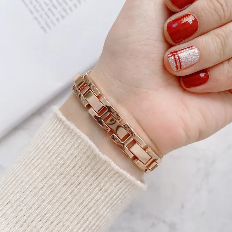 Fan-shaped Apple Watch Band, 38mm 40mm 42mm 44mm, Metal Bling IWatch Band, Stainless Steel Iwatch Band, Luxury Strap, Women Bracelet