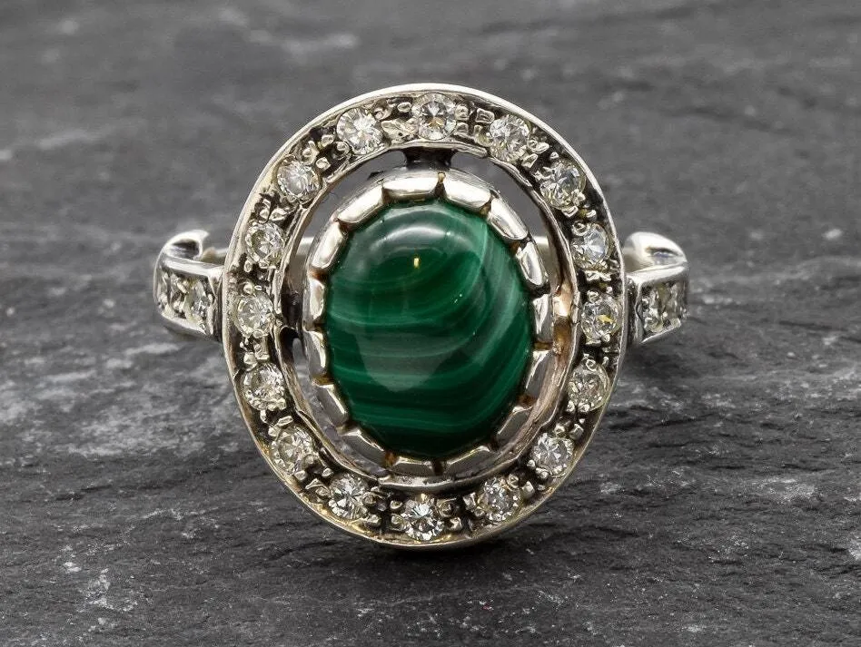 Malachite Ring - Green Vintage Ring - Oval Cocktail Ring