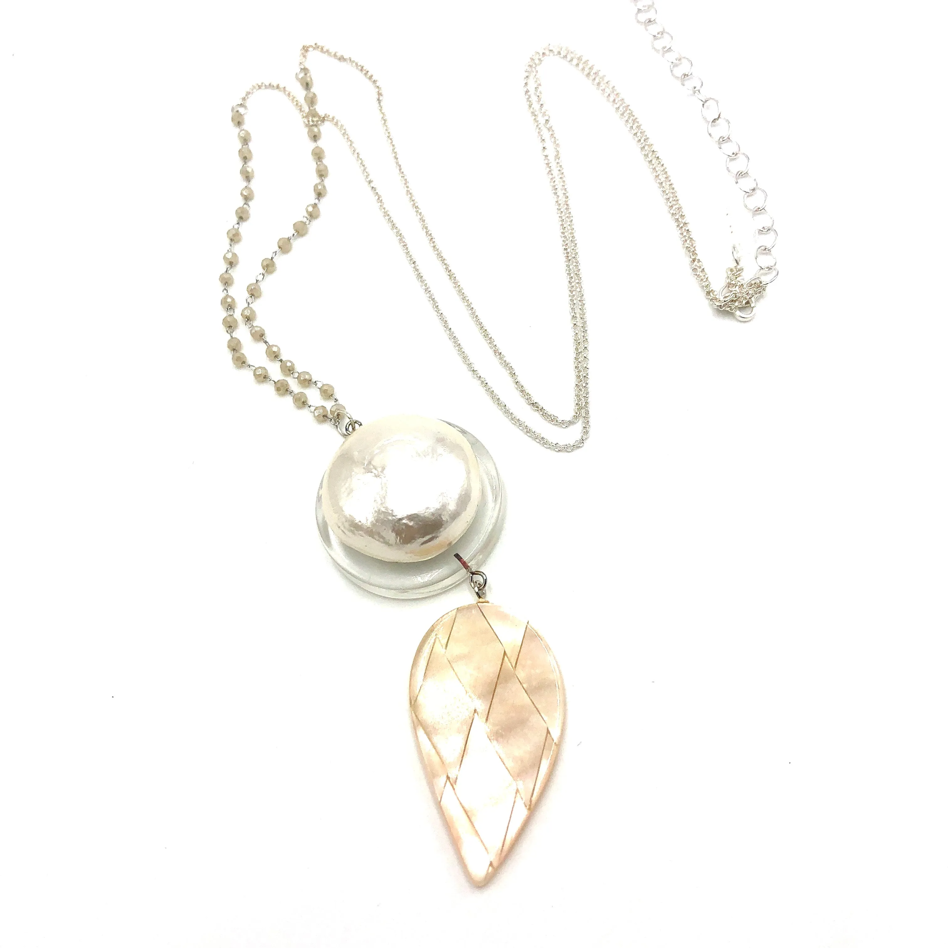 Mother Luster Romance Necklace