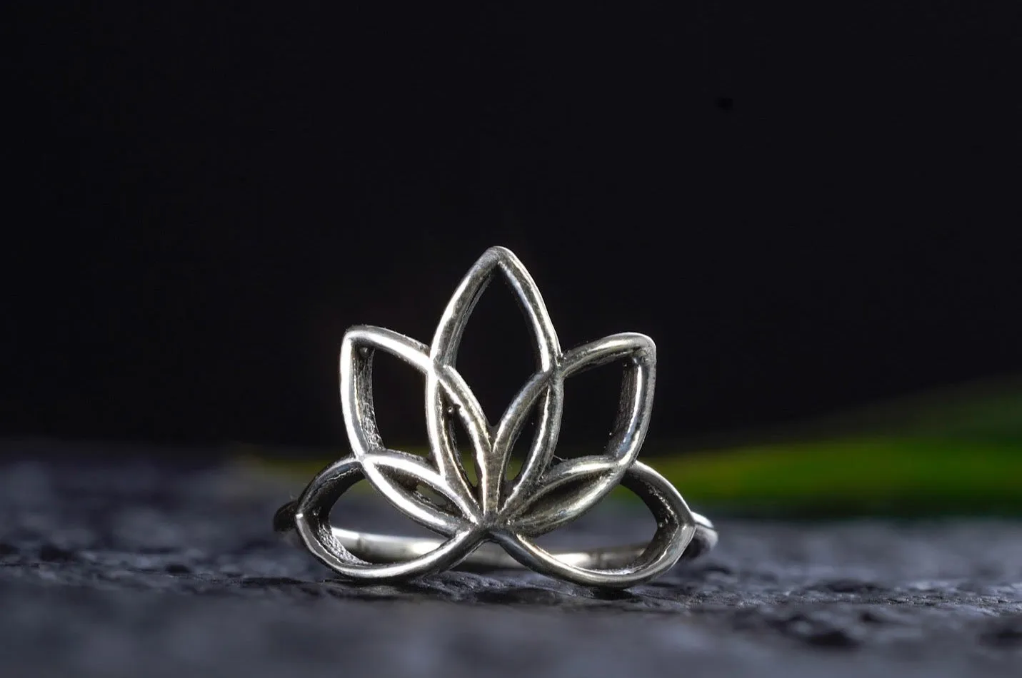 Ring ~ BIG LOTUS ~
