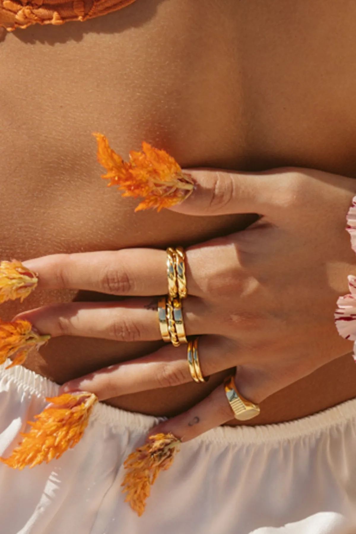 Signet pinky ring gold plated